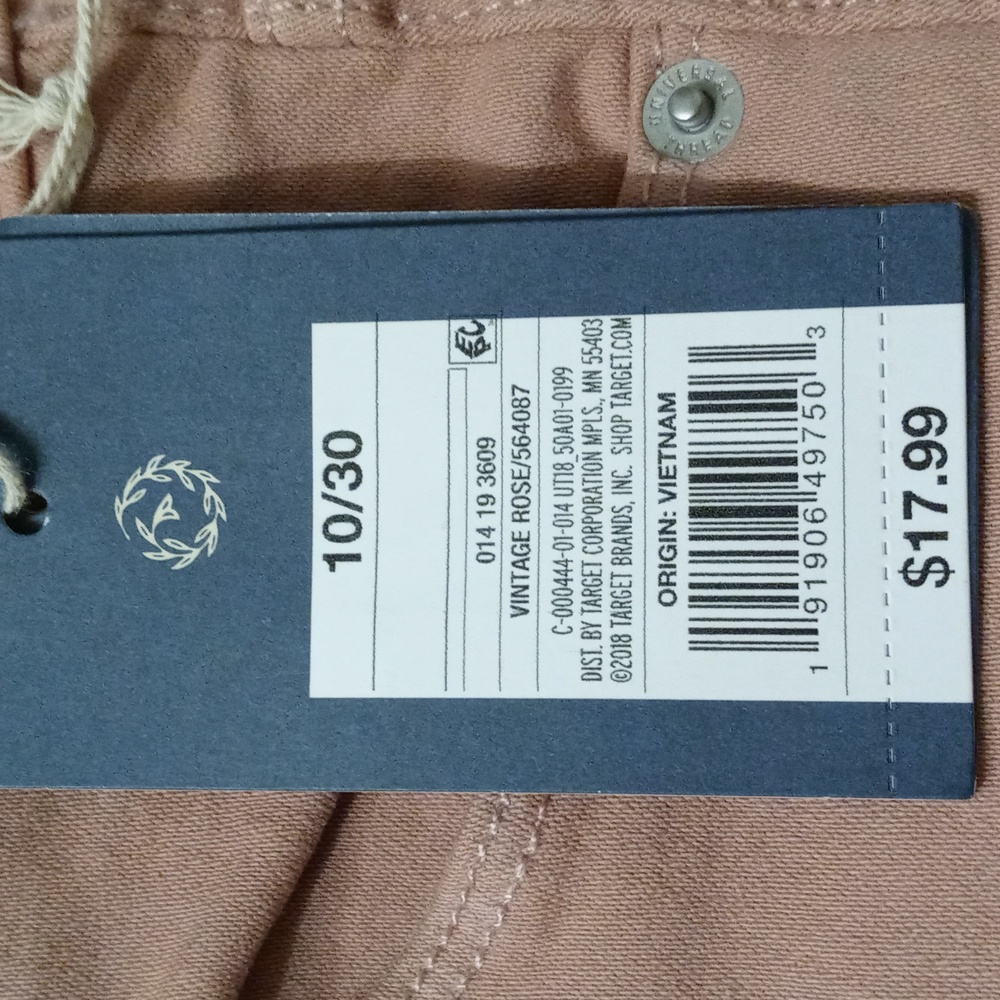 Women's High Rise Midi Shorts - Picture 7 of 7